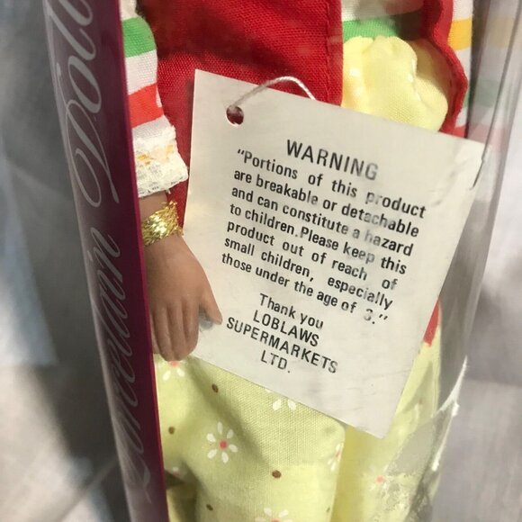 Dolls of the World Jamaica Traditional Clothing Loblaws 12" Red & Yellow Dress - Picture 8 of 9